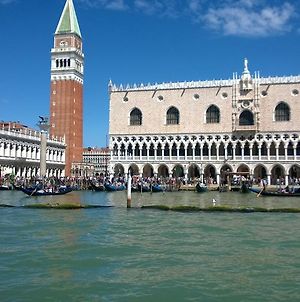 In Venice Back To San Marco Tourist Apartment photos Exterior