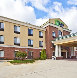 Holiday Inn Express Hotel & Suites Goshen, An Ihg Hotel photos Exterior