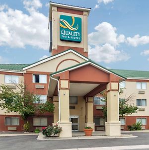 Quality Inn & Suites Lakewood - Denver Southwest photos Exterior