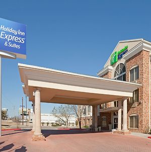 Holiday Inn Express & Suites Eagle Pass photos Exterior