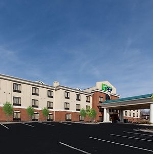 Holiday Inn Express Hotel & Suites Greensboro-East, An Ihg Hotel photos Exterior