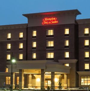 Hampton Inn & Suites Cincinnati / Kenwood photos Exterior
