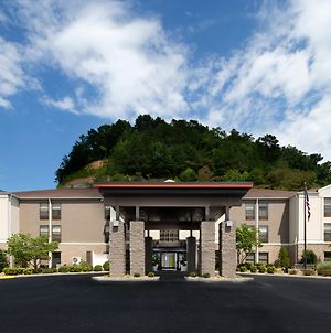Holiday Inn Express Middlesboro photos Exterior
