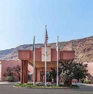 Quality Suites Moab Near Arches National Park photos Exterior