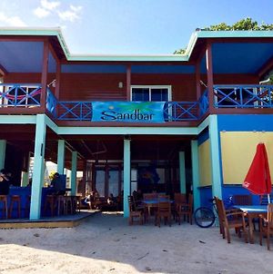Sandbar Beachfront Hostel & Restaurant photos Room