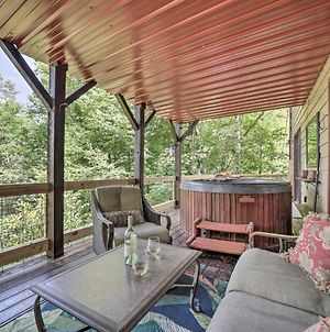 Maggie Valley Family Home With Hot Tub And Views! photos Exterior