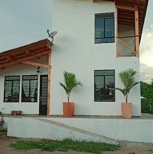 Casa Campestre, Piscina Hidromasajes, Parqueadero. photos Exterior