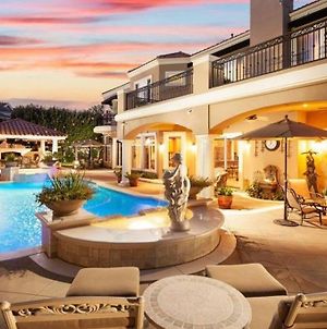 Luxury Villa With Pool, Spa, Fitness Room & Movie Theater photos Exterior