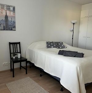 Comfortable One Bedrooom Apartment Nearby Airport photos Exterior