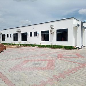 Chibuba Airport Accommodation photos Exterior