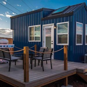 Delightful Tiny Home Conveniently Located photos Exterior