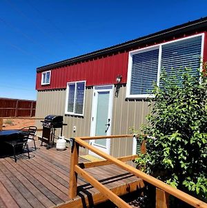 Peaceful Tiny Home With Private Deck-Fire Pit-Bbq photos Exterior