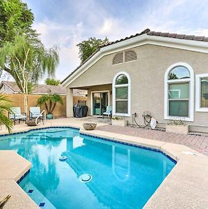 Updated Gilbert Home With Pool, Patio And Grill! photos Exterior