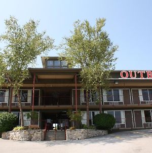 Outback Roadhouse Motel & Suites Branson photos Exterior
