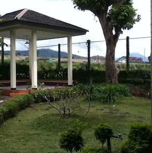 Villa Octavia Lembang photos Exterior