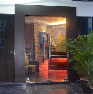 Hanis Villa Hotel photos Exterior