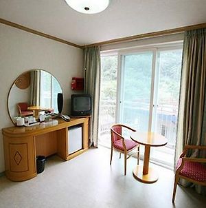 Goodstay Galcheon Family Resort photos Exterior