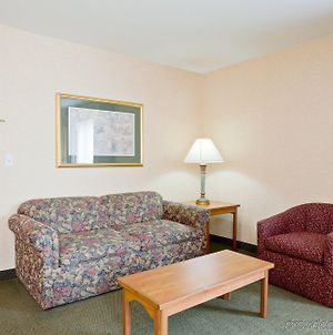 Holiday Inn Express & Suites Elk Grove Central photos Exterior