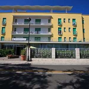 Hotel Holiday Park photos Exterior