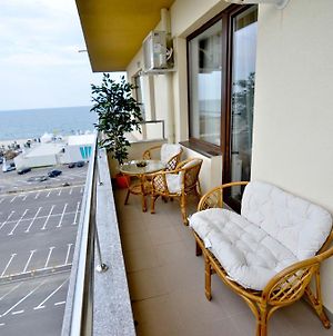Summerland Sea View Exclusive Apartment - Mamaia photos Room