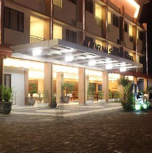 Mataram Square Hotel photos Exterior