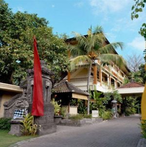 Diwangkara Beach Hotel And Resort photos Exterior