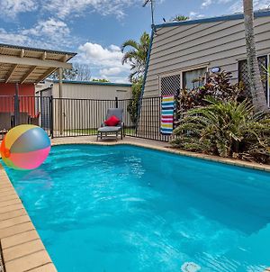 Surf Club House, Pet Friendly, Sunshine Coast, Holiday House, Marcoola photos Exterior
