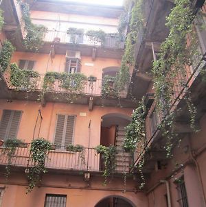 Charming And Elegant Apartment Historic Center Of Milan photos Exterior