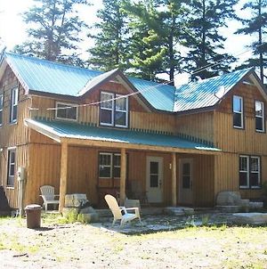 4 Bedroom Cottage On Manitoulin Island Next To Sand Beaches! photos Exterior