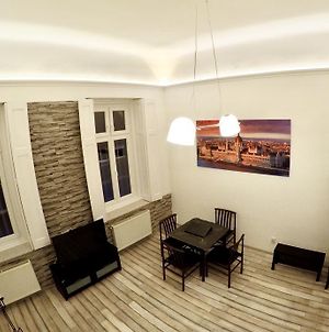 Homelike Luxury Flat On Gyulai Pal photos Exterior