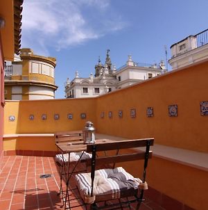 Living Sevilla Apartments Catedral photos Room