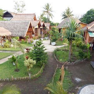 Kampung Meno Bungalows photos Exterior