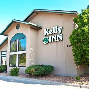 Kelly Inn Fargo North Dakota photos Exterior