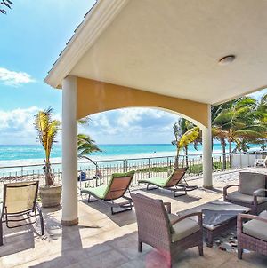 Villa Rebeka - Spectacular Beachfront Oceanview 4 Bedroom - At Playacar Phase I photos Exterior