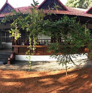 Kerala Heritage Villa photos Exterior