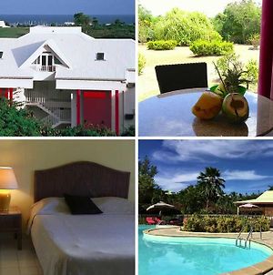 Residence Le Vallon Guadeloupe Parc Piscine Appartements & Studios & Services Hoteliers A La Carte photos Exterior