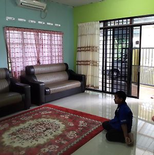 Nur Aisyah Homestay photos Exterior