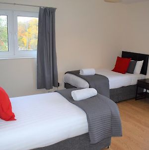 Kelpies Serviced Apartments Callum- 3 Bedrooms- Sleeps 6 photos Exterior