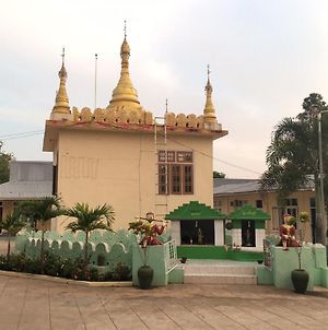 Zay Yar Thein Gi photos Exterior