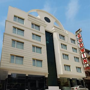 Hotel Godwin Deluxe With Restaurant And Free Street Parking Onsite In Paharganj photos Exterior