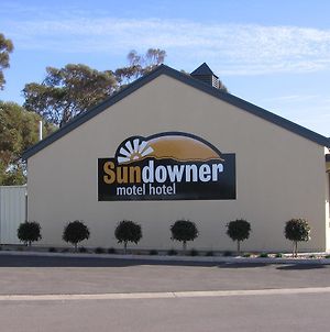 Sundowner Motel Hotel photos Exterior
