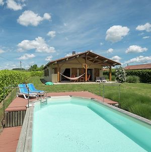 Spaciosu Holiday Home In Sadillac With Swimming Pool photos Exterior