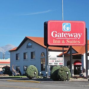 Gateway Inn And Suites photos Exterior