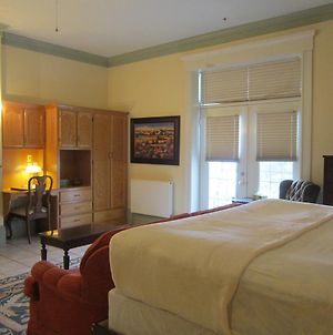 Chipman Hill Suites - Senator Dever House photos Exterior