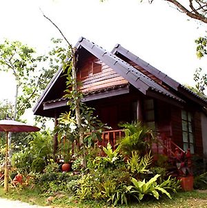 Baansuan Lychee Maeklong Resort Ampawa photos Exterior
