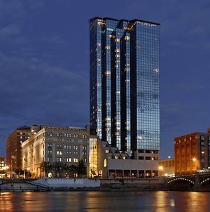 Amway Grand Plaza Hotel, Curio Collection By Hilton photos Exterior