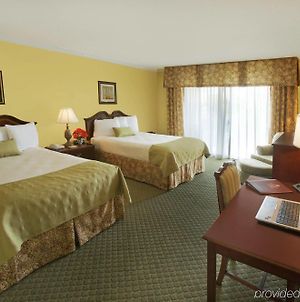 Clarion Hotel & Suites - Convention Center photos Exterior