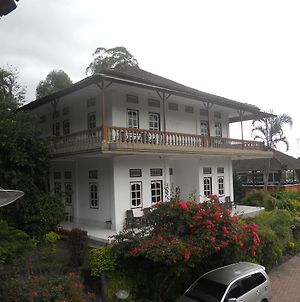 Surya Hotel & Restaurant photos Exterior