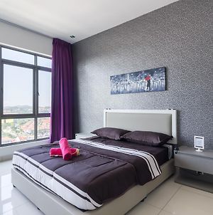 Comfort Zone Premium Guesthouse @ Evo Bangi photos Exterior