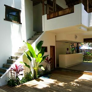 Mandana Spanish Villa And Tapas Cafe Gili Air photos Exterior